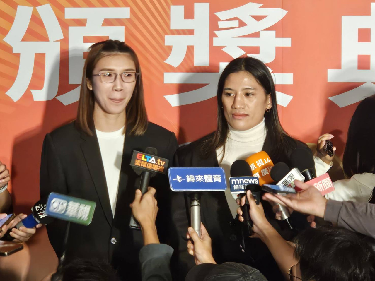 ”點擊放大” ”AA”