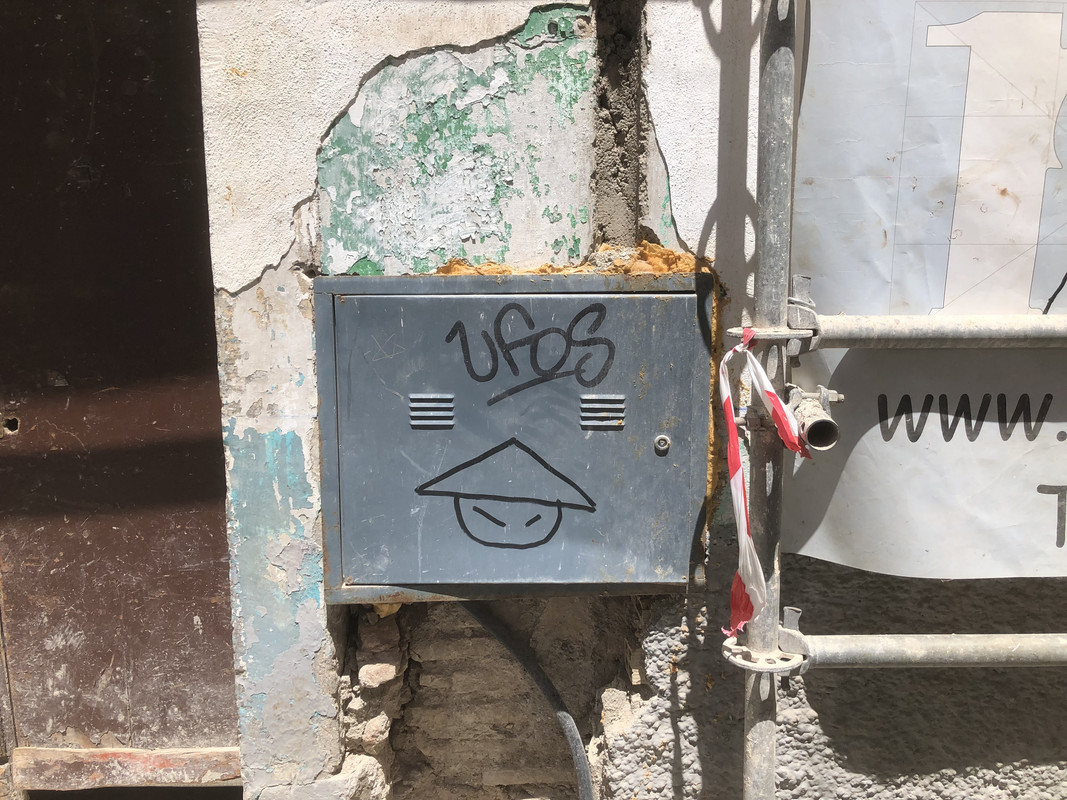 5D052AA3-7D40-48F5-9B2C-A2644C1B85FF