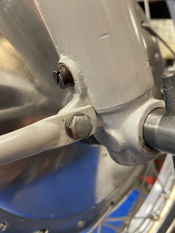 F917D8A7-6A55-4C70-9257-E16AF19E8CED