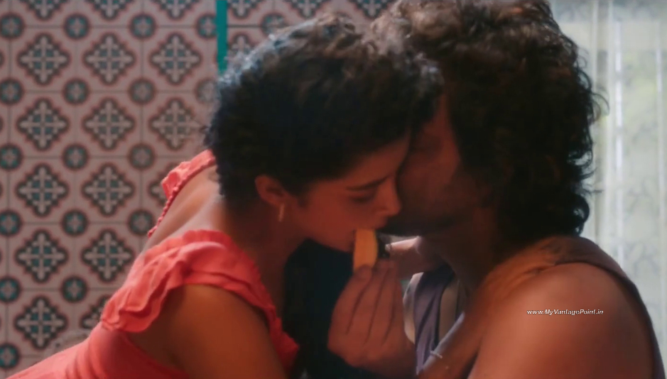 hot-scene-of-anupama-parameswaran-in-tillu-square-2024-movie