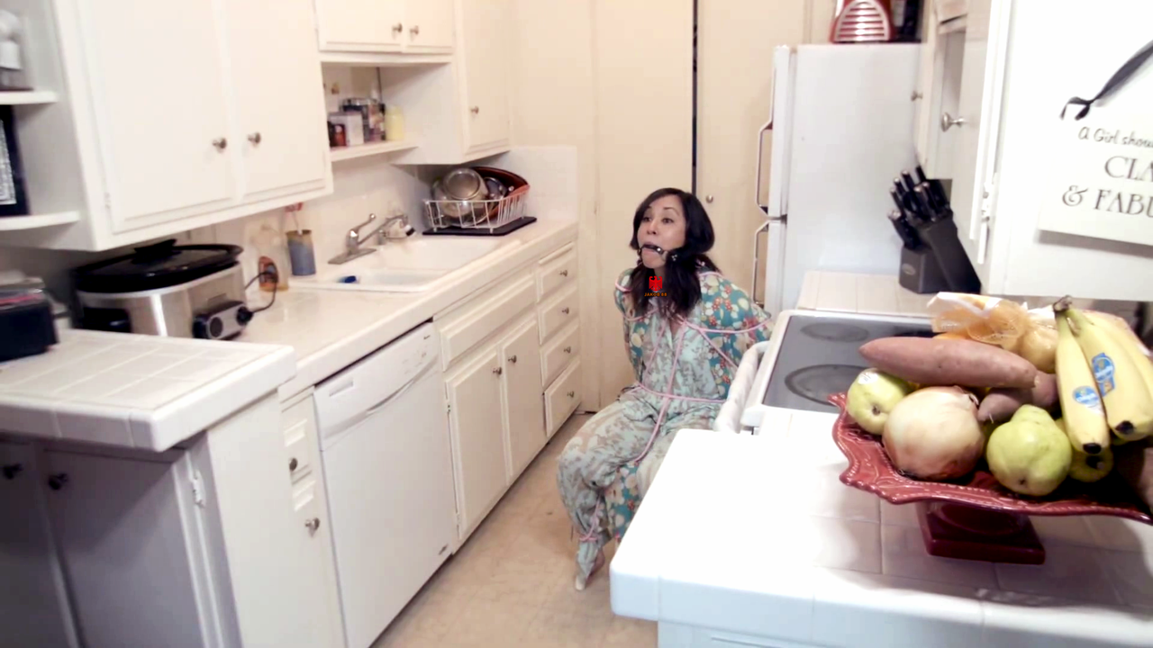 Sachie Alessio 4 Bats Episode 1 Mouth Stuff