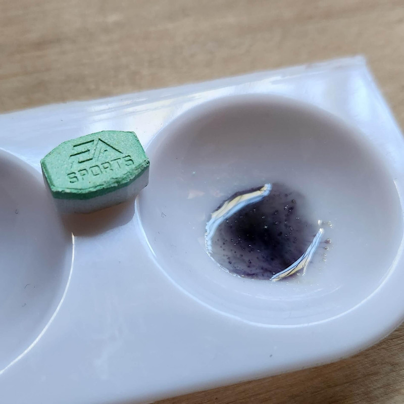 ea-sports-verde-blanca.cleaned