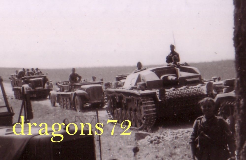 Foto Ostfront Vormarsch Technik StuG Sturmgeschü