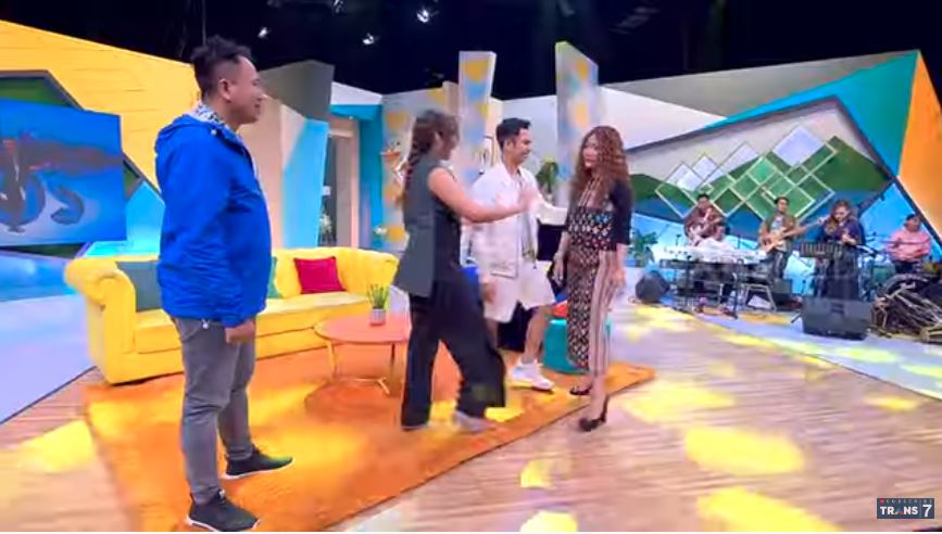 Inul Daratista di Okay Bos Trans 7