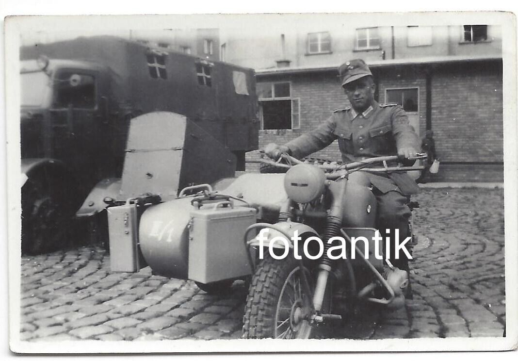 Foto 2WK Polen Polizei Soldaten Einsatzgruppe Krad Motorrad BMW Beiwagen