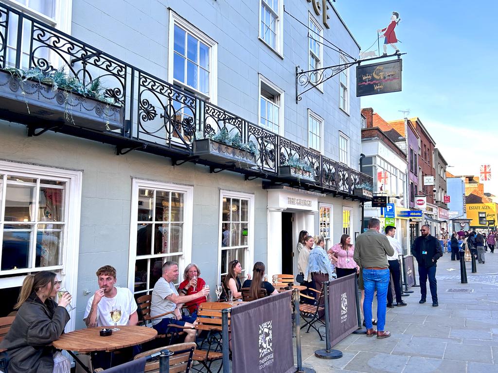 Пёстрая лента. Путешествие по сельским дорогам Англии в мае 2025 г.