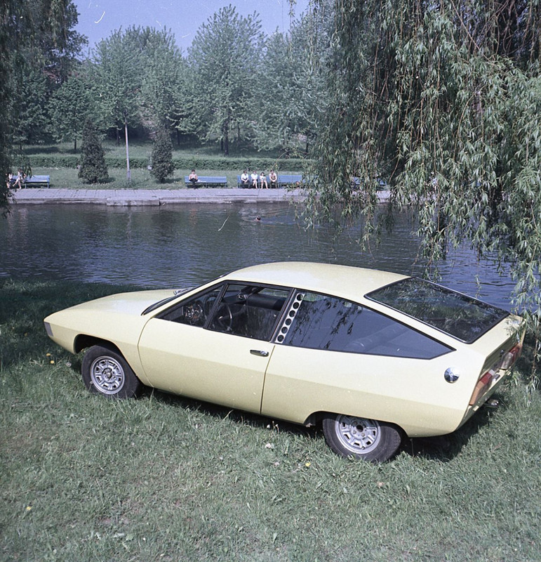 125p coupe 2