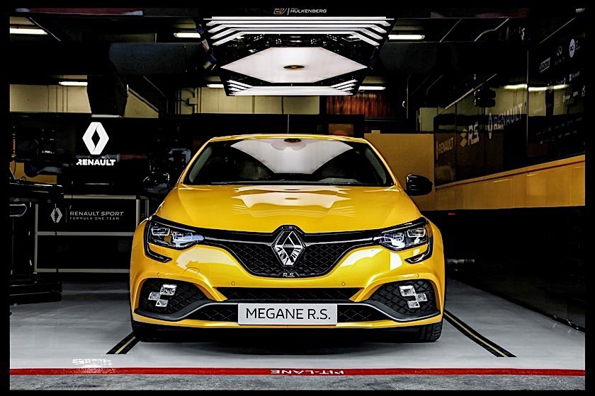 2019 Renault Megane RS Trophy (21)
