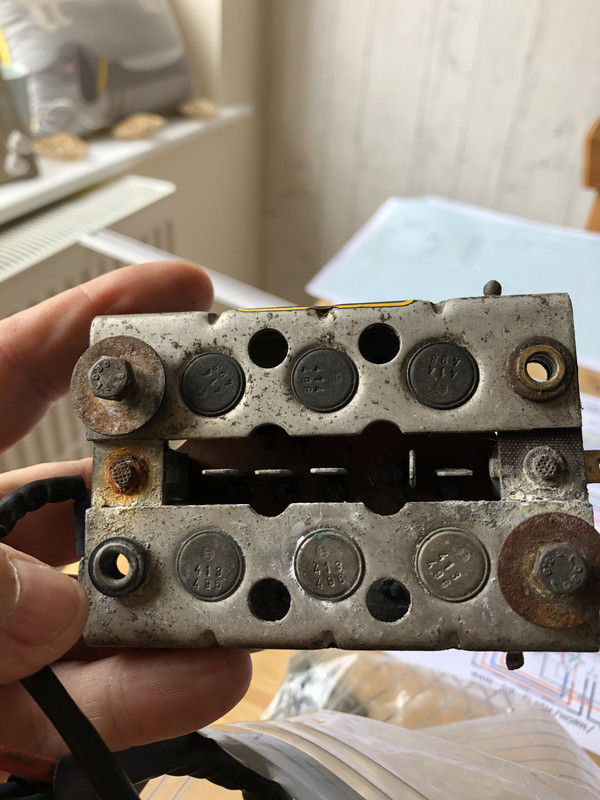 DB57EB64-87A9-40F8-8974-F7082C7AA4B8