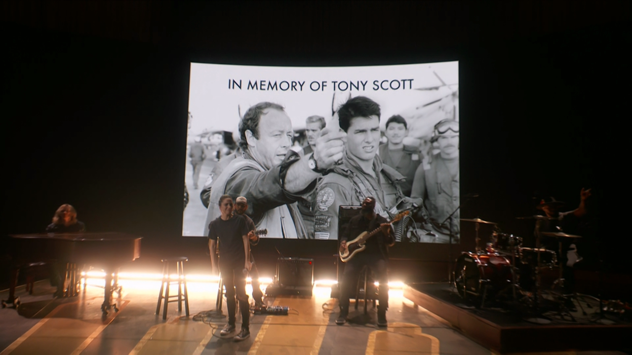 Lady Gaga - Hold My Hand from Top Gun.Maverick,95th Academy Awards,March 12, 2023.ts_20230313_094120