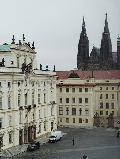 La pinacoteca del Castillo, la Galería Nacional y más Mercados de Navidad - Viena - Bratislava - Praga, Navidad 2024 (54)