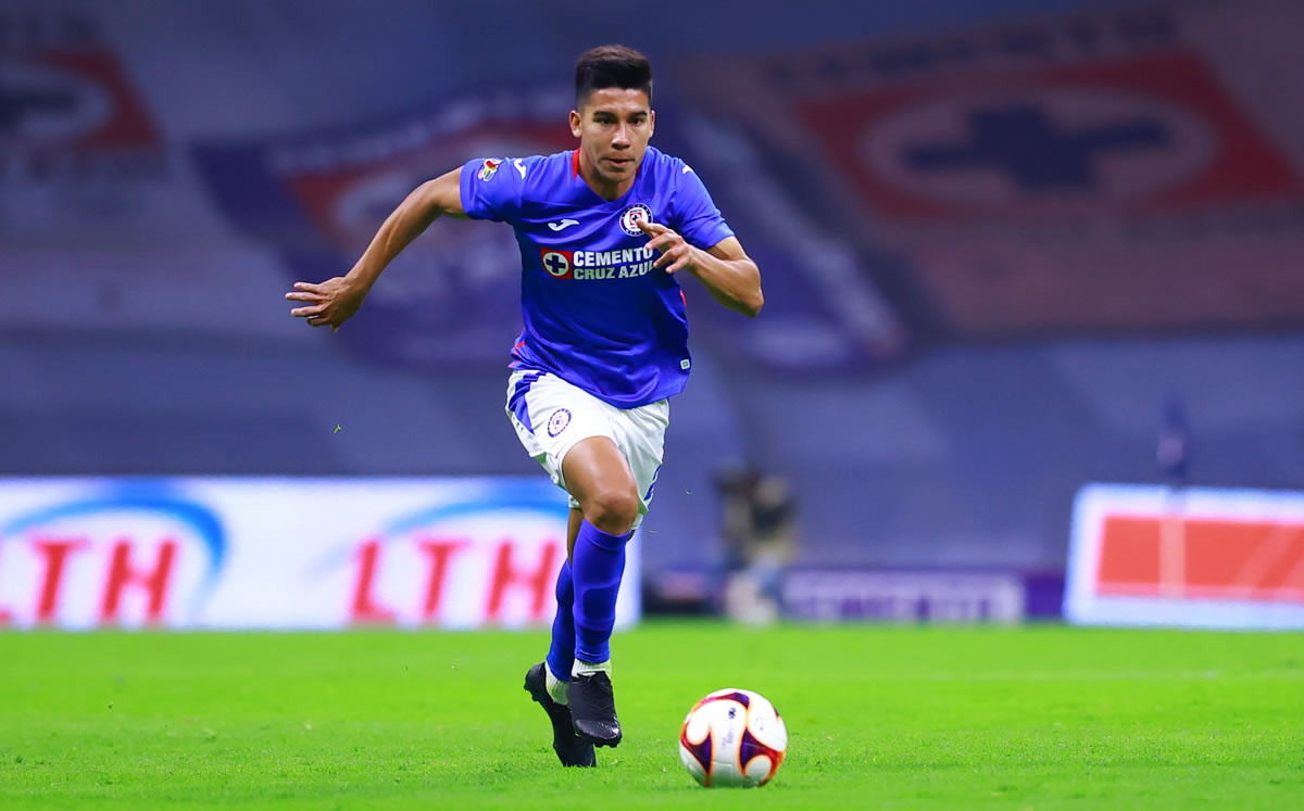 Pol Fernández arribó a la CDMX, aseguró que pronto hablará sobre su situación