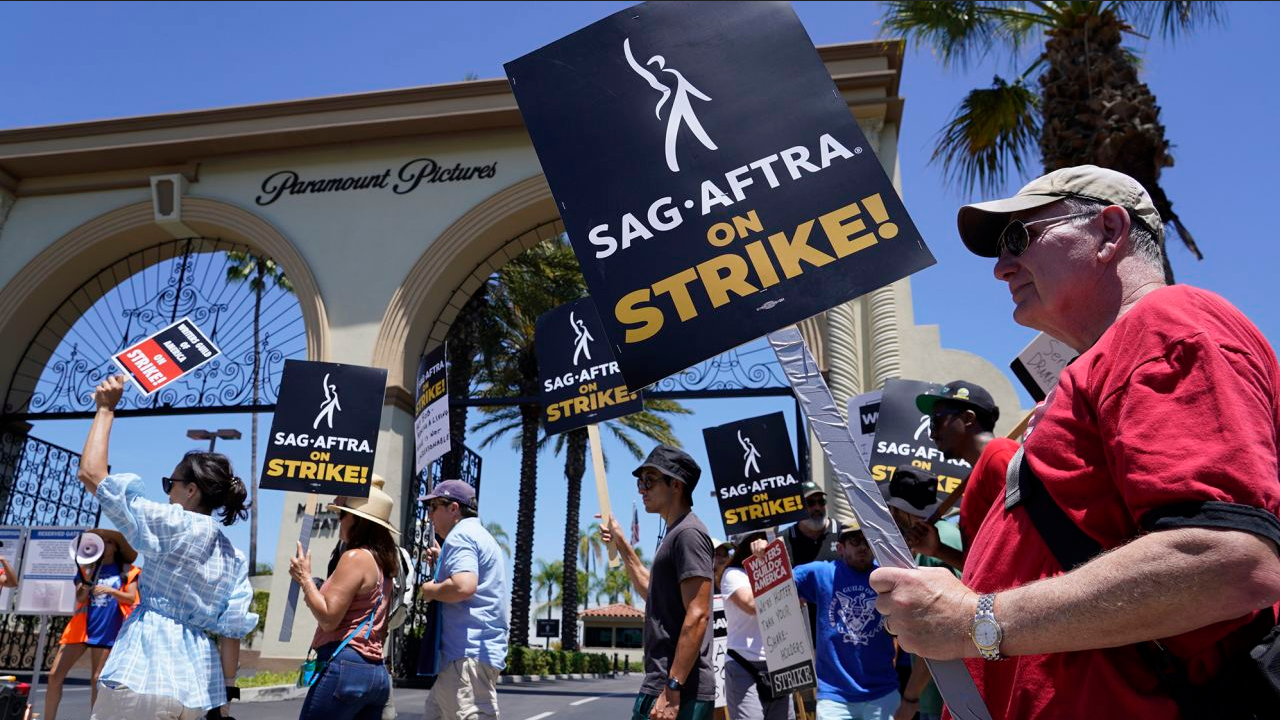 Huelga en Hollywood: trabajadores viven de prestado y están perdiendo sus casas