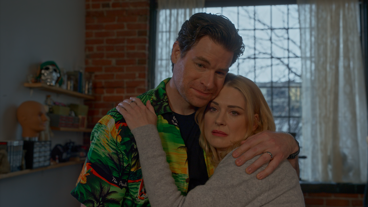 mpv shot My Secret Santa 2025 2160p UHD NF WEB DL HDR DV HEVC Нечипорук 00 37 27 0009