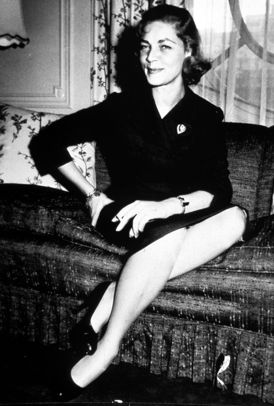 Lauren_Bacall_b24