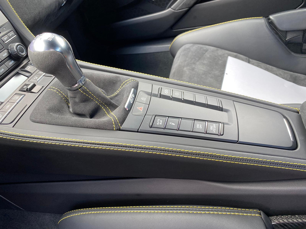 A6E93E62-3746-487A-849B-705B6185FFEF