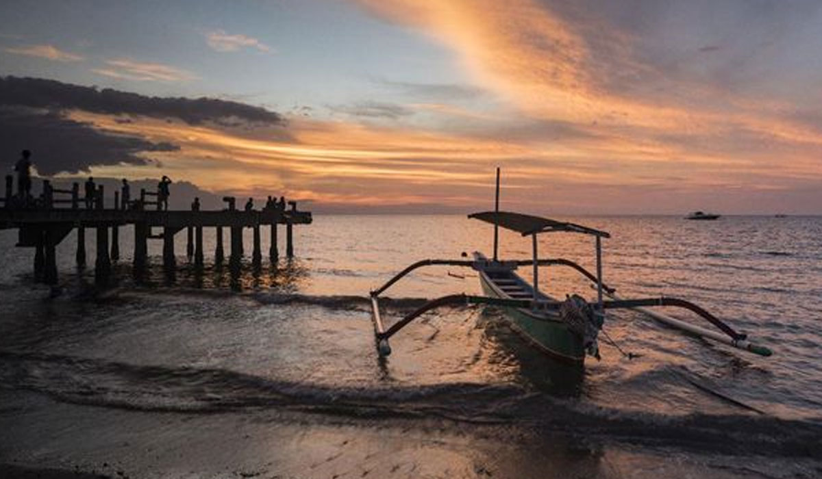 Kehidupan Lokal dan Nuansa Budaya yang Kuat