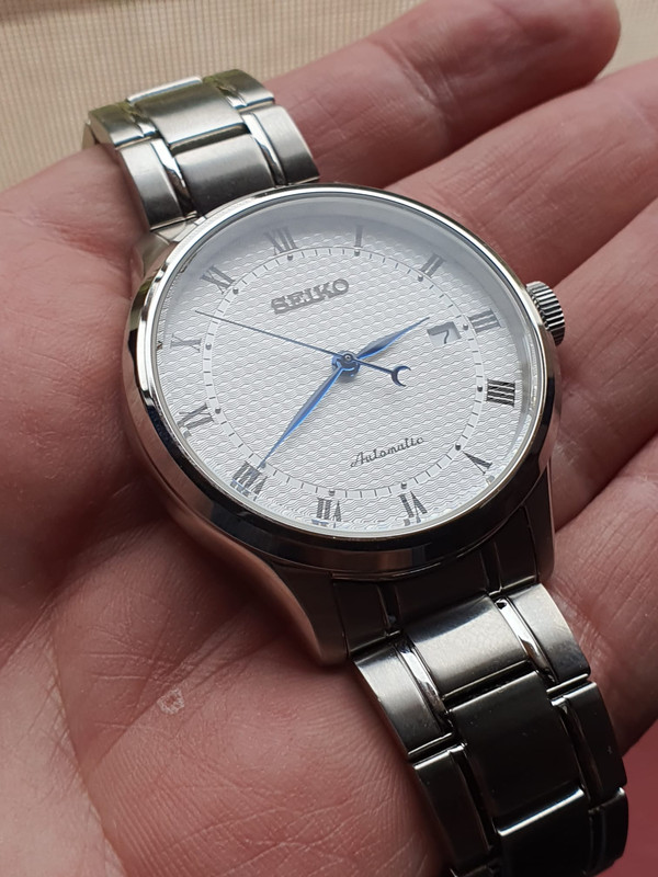 52E62FA0-8E47-47AB-A458-574C2089BC04