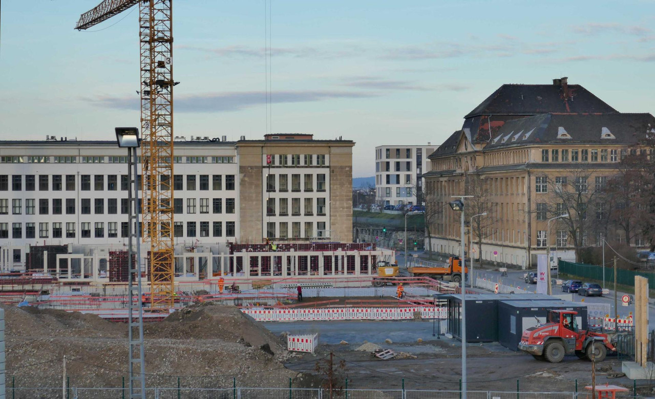 Bild: https://i.postimg.cc/KYrsBQTp/P1340534.jpg