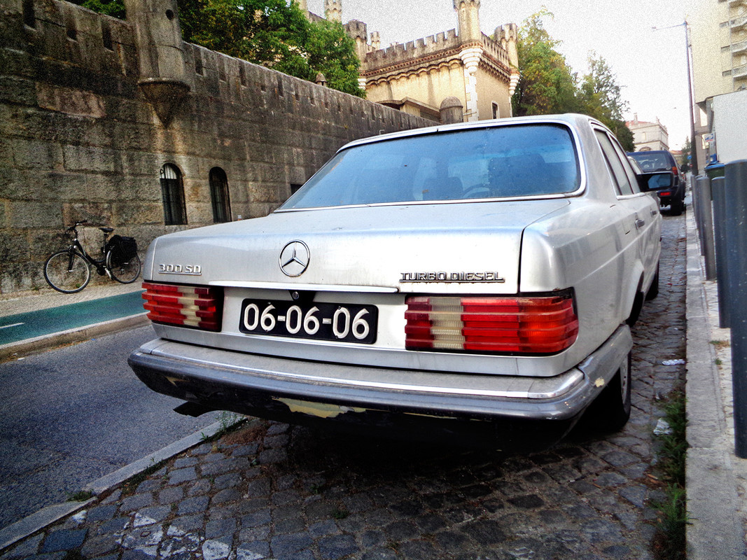 MERC_w126_LX2208-RR2208