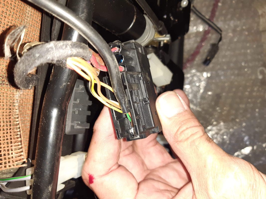 6F40DDD9-6EC2-43E5-A618-CB7292013A4F