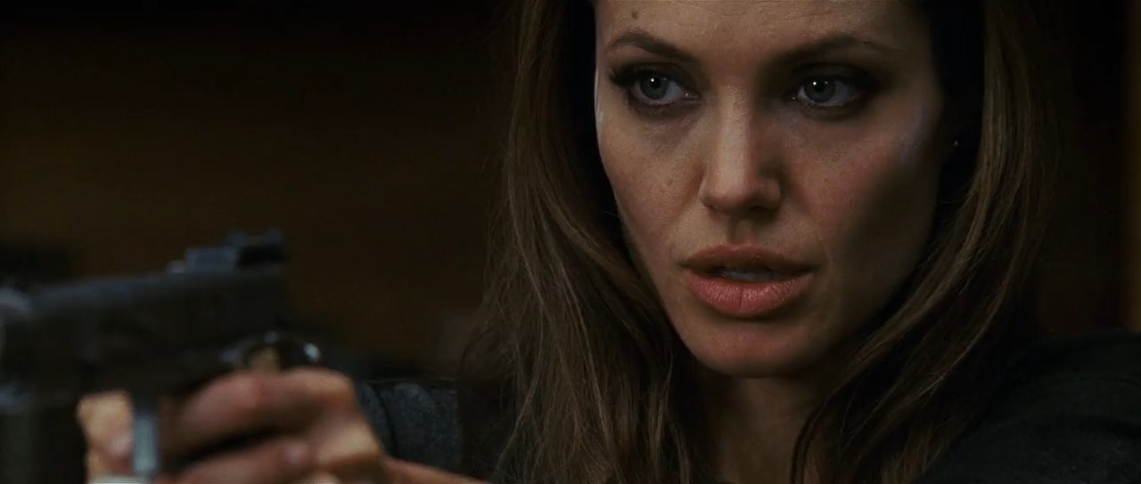 Wanted 2008 Remastered BluRay [Hindi + Tamil + Telugu + English] 480p 720p ESub Screenshot