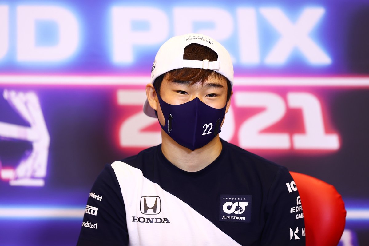 yuki-tsunoda-alphatauri-at-pre-1 (1)