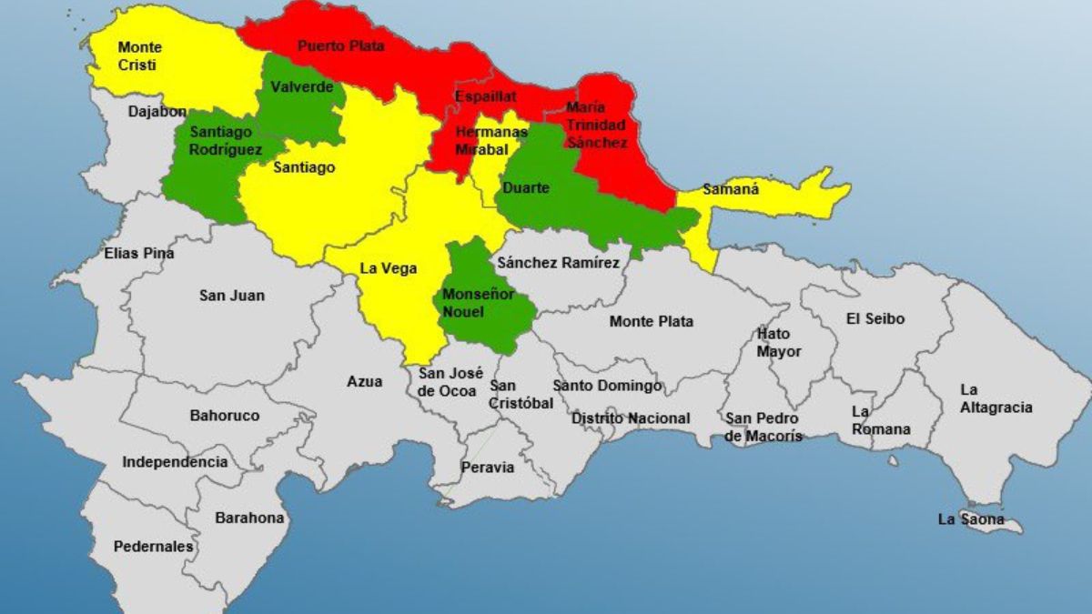 Mapa de República Dominicana con provincias en alerta roja, amarilla y verde según el COE