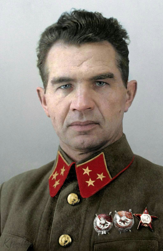 Vasili Ivánovich Chuikov Vasili Ivánovich Chuikov