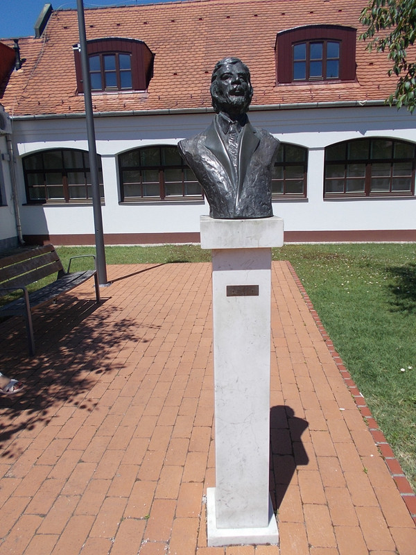Tadeusz-Nowak-von-Ewa-Fleszar-2021-Kiskoros