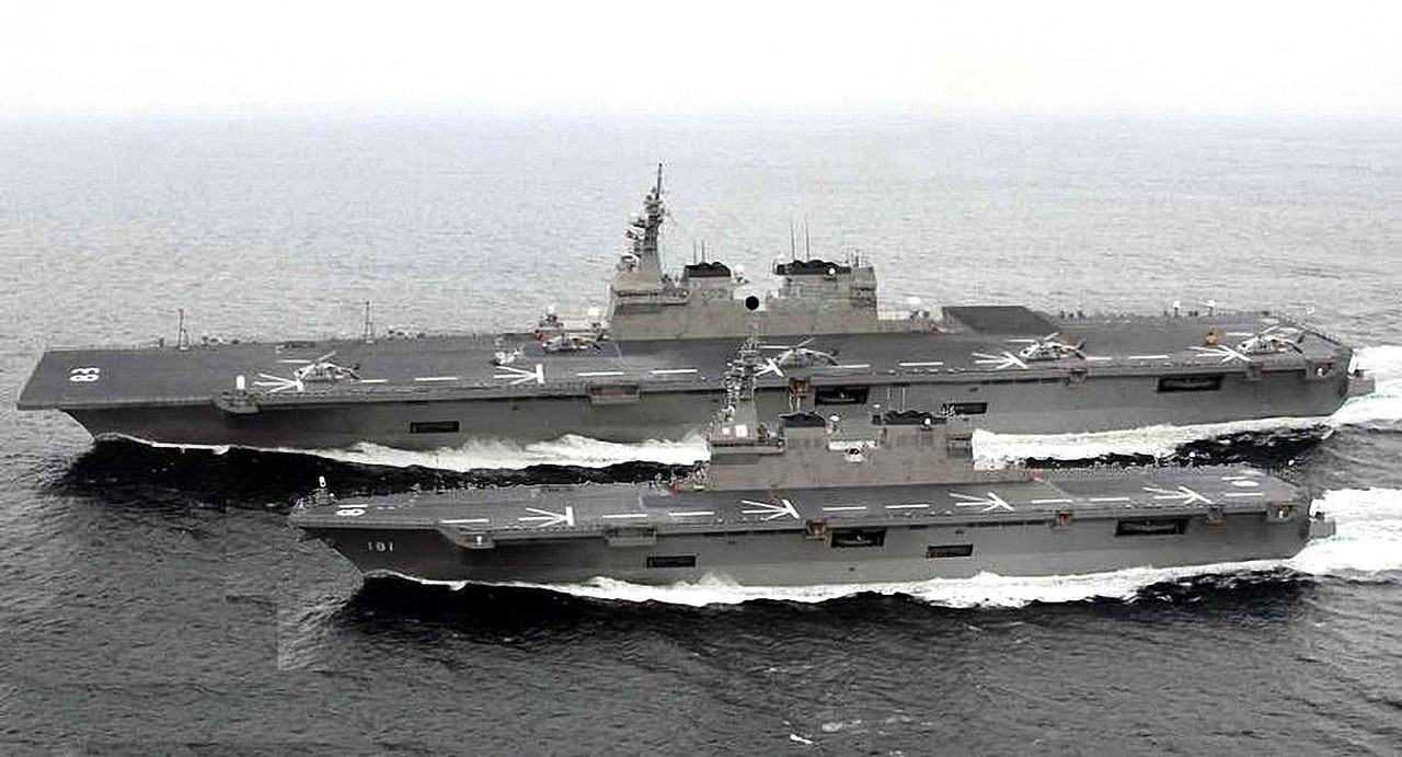 Японские вертолетоносцы Hyuga и Idzumo