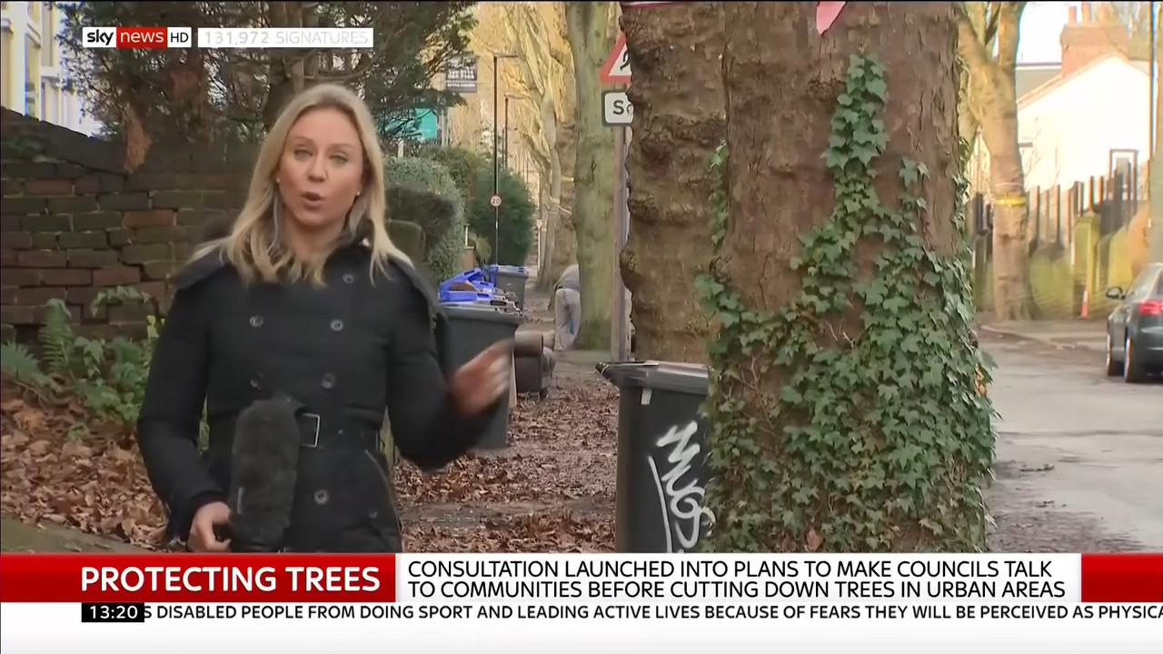 30 December - 13.00.00 - Sky News. Live coverage of main weekend