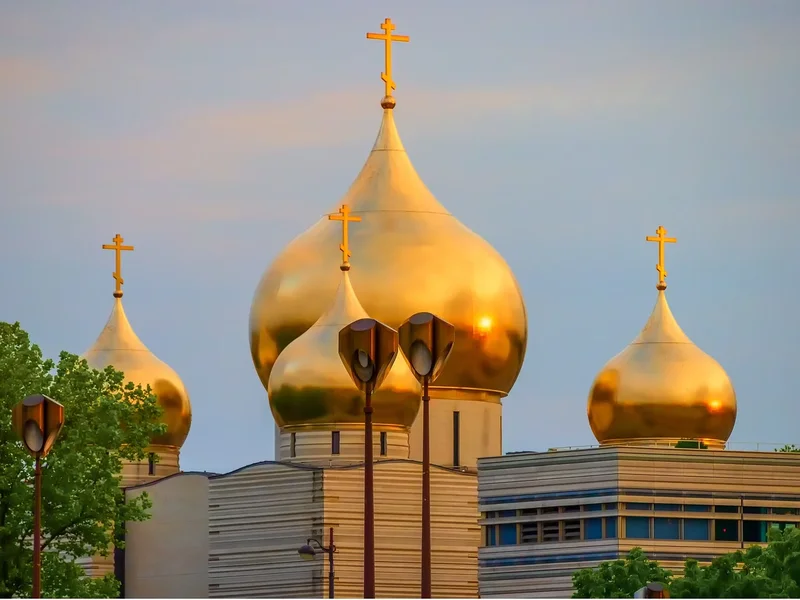 gold-russian-orthodox-church-8018200-1280.webp
