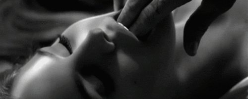 tumblr-m6jvbf0s5g1qhp1v5o1-500-1-1