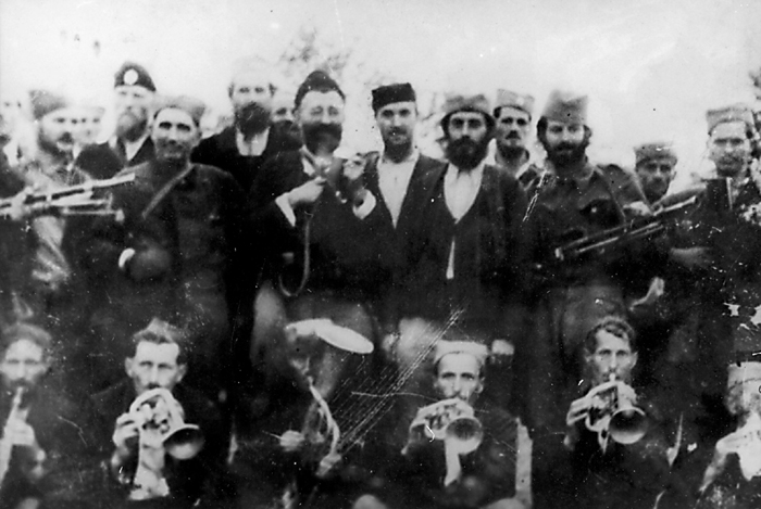 [Слика: 004-a-Draza-sa-trubacima.jpg]