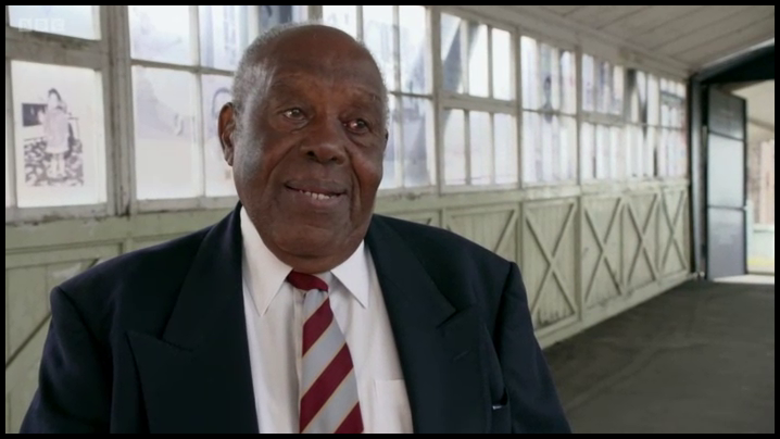 [Image: 5s7zi3hopr2x.png]