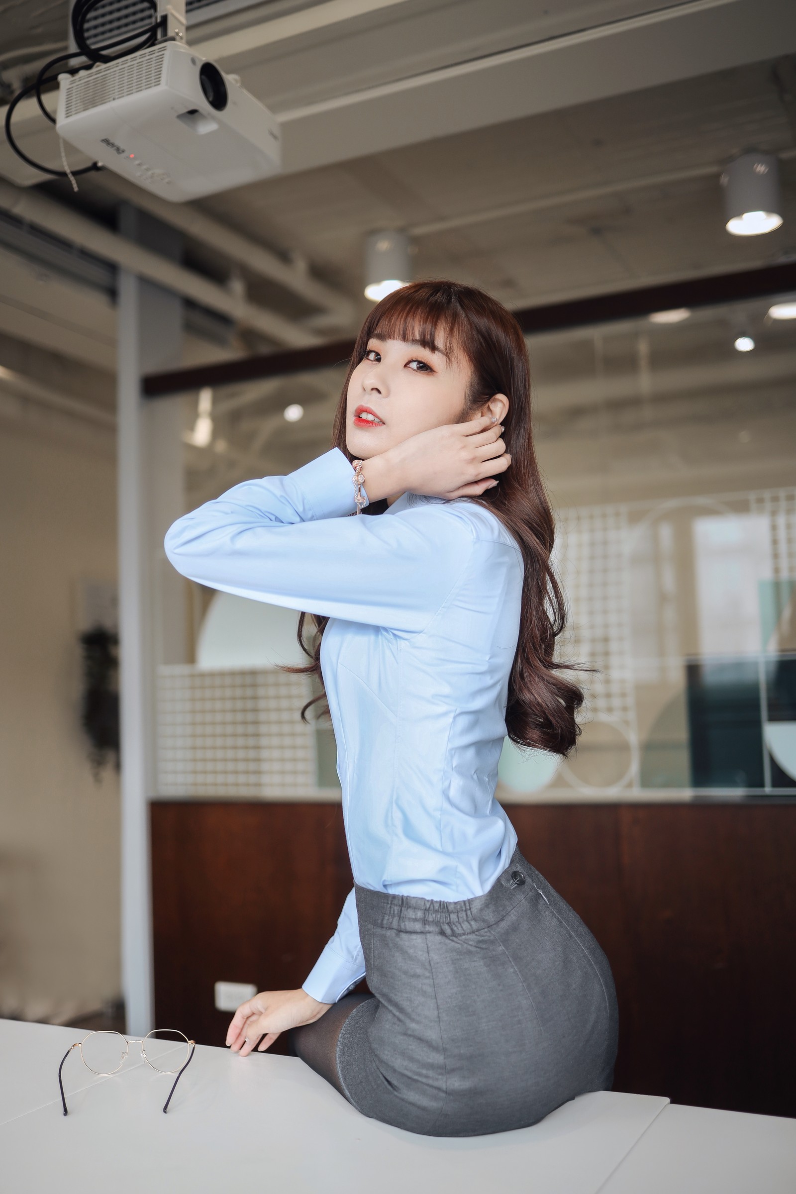 泥泥汝 OL 女郎 A 主题 写真图集|职业风高清摄影(31P|155MB)