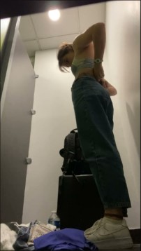 [Image: Voyeur39385124031.jpg]