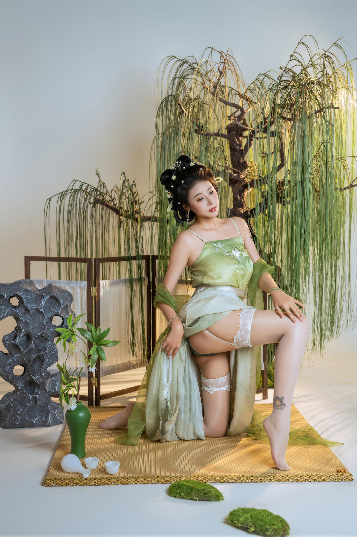 奈汐酱nice NO.030 拾翠 18