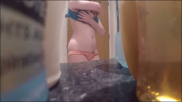 [Image: Voyeur33275142518.jpg]