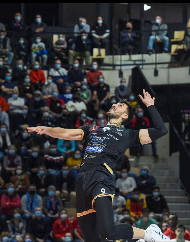 Karil Dadash Adeh