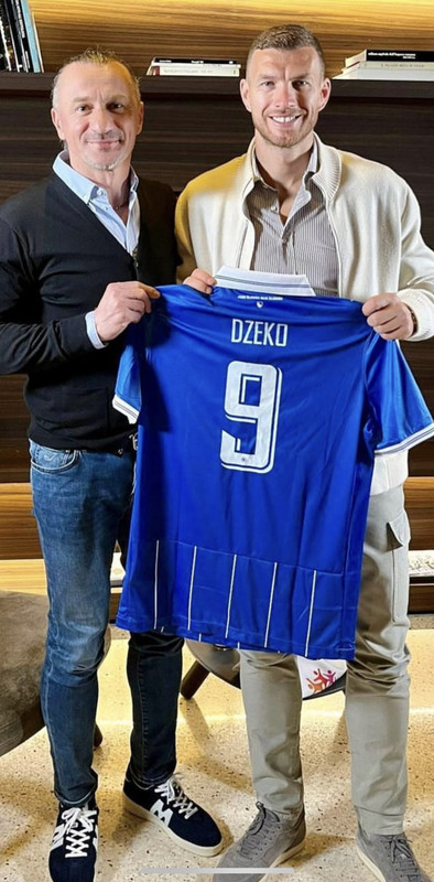 EA3D711D-0288-4909-AF72-D0598F758F08