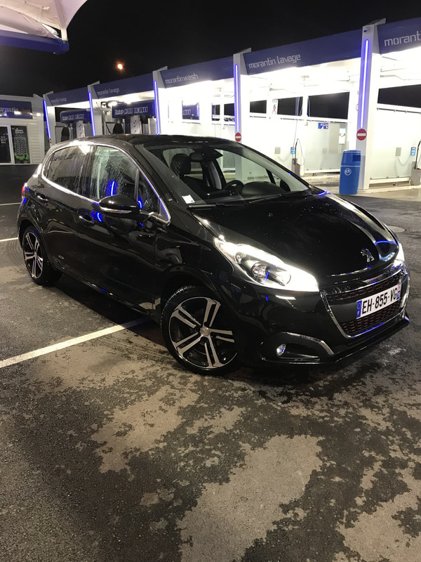 CEEEAEA0-58C0-4367-9988-53BC0587A7A4