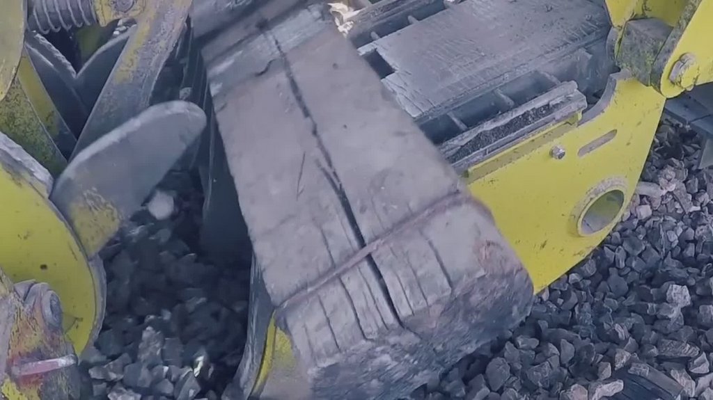 [Image: 23hmgp9he8nj.jpg]