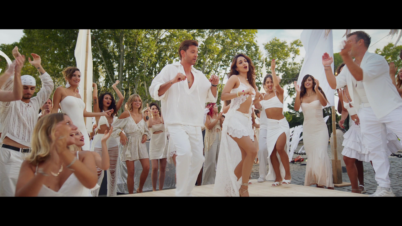 [Image: vlcsnap-2025-10-09-03h40m28s877.png]