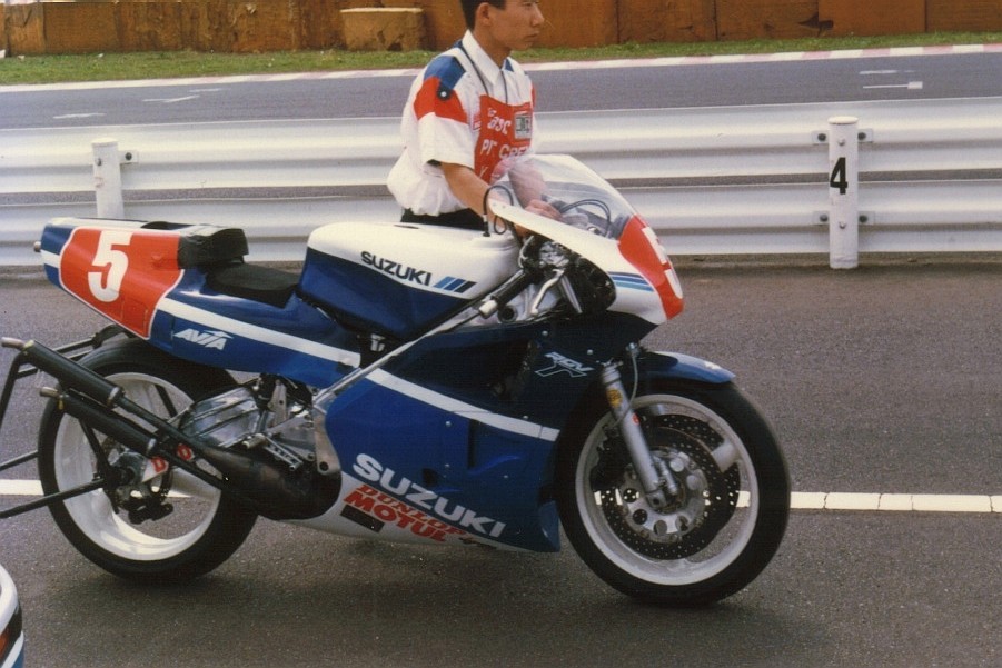 ψαλιδι κοκκινο 5