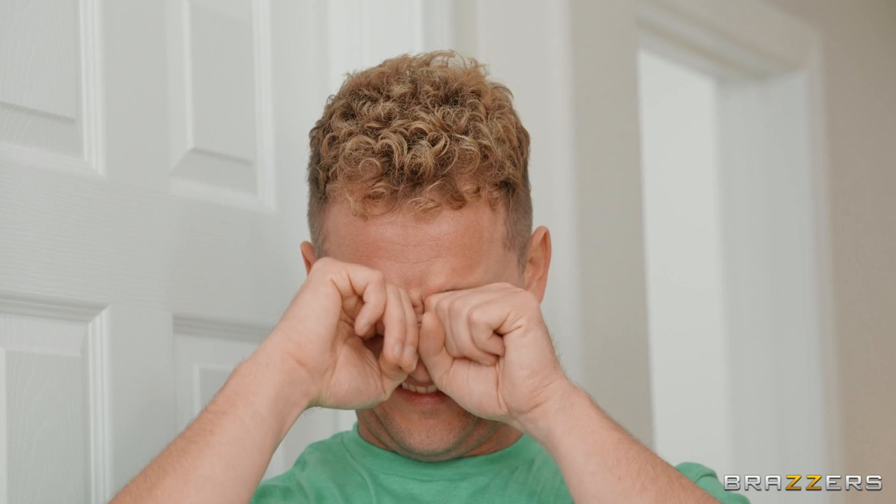 Codi Vore Chloe Surreal - My Girl’s Double Is Threesome Trouble - BRAZZERS.mkv.0000