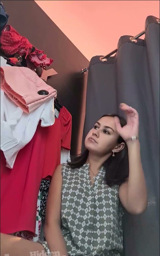 [Image: Voyeur52745080800.jpg]