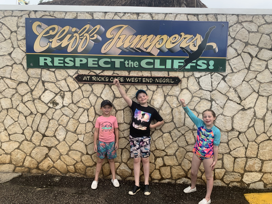 6D2B96B7-D00E-4052-8EB7-2CB0111AC472