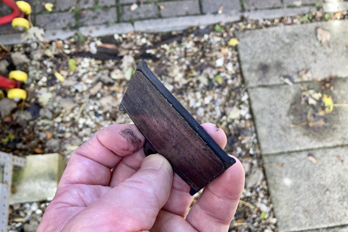 CFCF0ED8-5FF9-42A5-924F-B1BEB38D3910